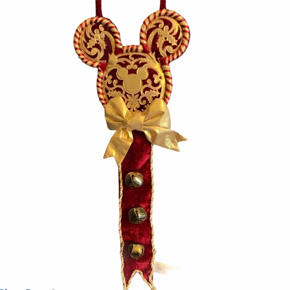 Disney Parks Victorian Christmas Door Hanger - Picture 4 of 4